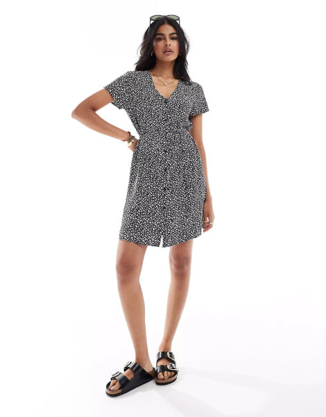 JDY tie waist shirt dress in black with ditsy floral