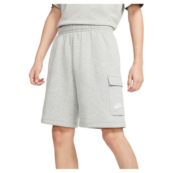 NIKE Sportswear Club cargo shorts