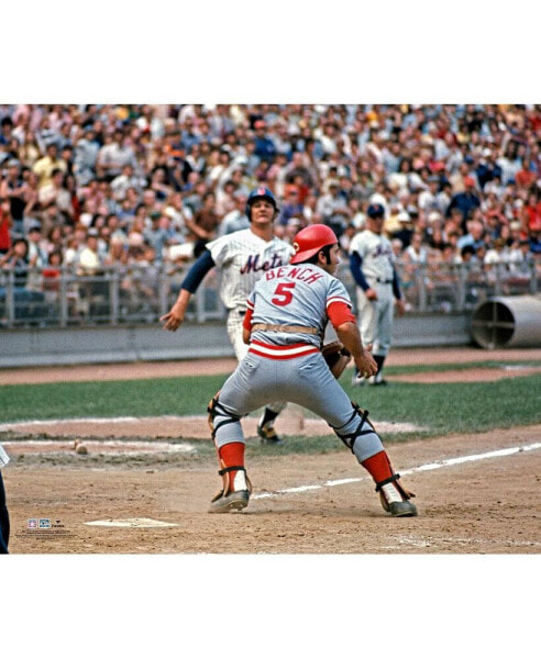Johnny Bench Cincinnati Reds Unsigned Attempts to Make a Catch Photograph