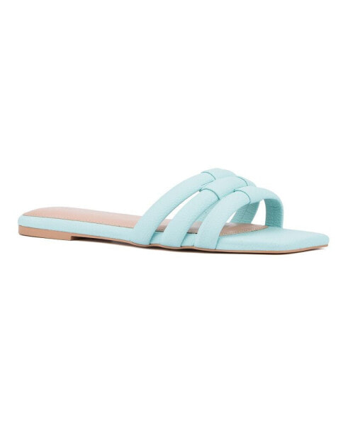 Women's Gaiana Flat Sandal - Wide Width