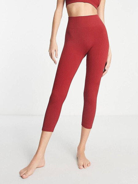 HIIT essential seamless full length rib legging in burgundy