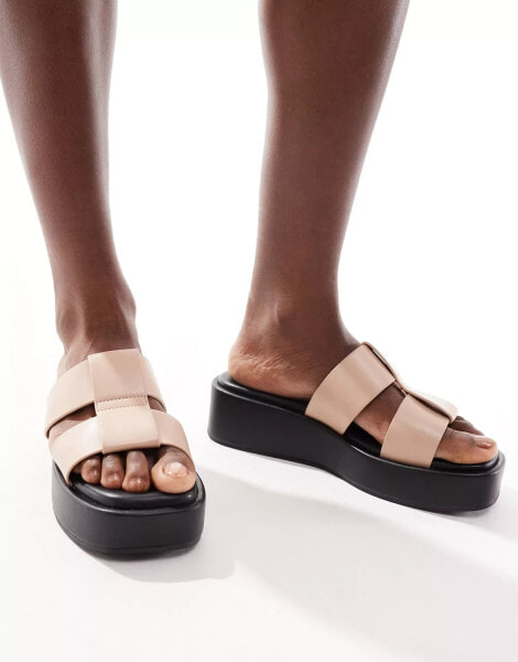 New Look chunky 90s flatform sandal in beige