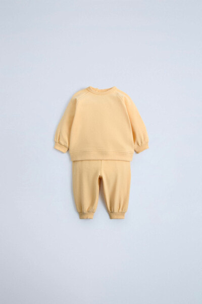 Plain plush sweatshirt and trousers co-ord