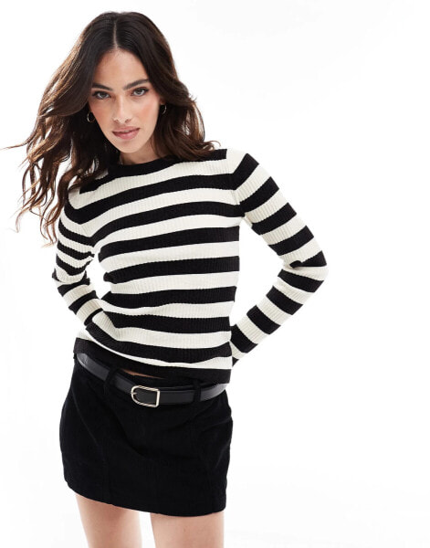 Vero Moda skinny ribbed knitted jumper in mono stripe