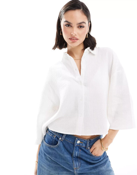 JDY cropped shirt in white