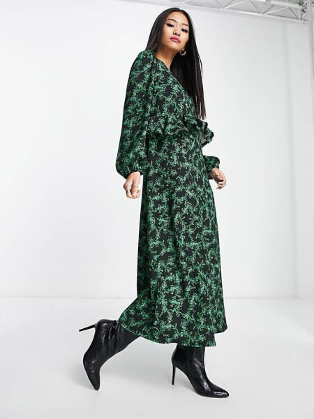 New Look floral crinkle midi dress with ruffle detail in green