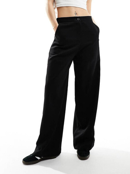 ASOS DESIGN relaxed dad trouser in black