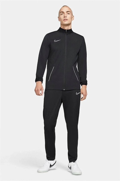 Костюм Nike Men's Tracksuit Cw6131-010