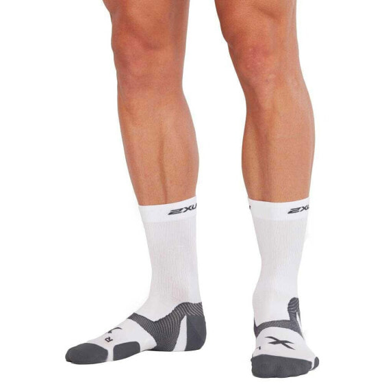 2XU Vectr Ultralight crew socks