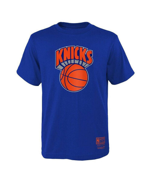 Футболка для малышей Mitchell&Ness фирменная синего цвета с логотипом New York Knicks Hardwood Classics.