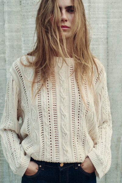 SEQUINNED BEADED KNIT SWEATER