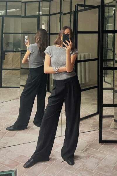 Darted wide-leg trousers