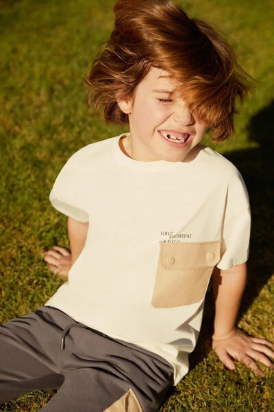 Erkek Çocuk Oversize Tek Cepli Kısa Kollu Tişört