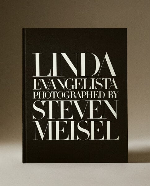Книга Когда Линда Эвангелиста фотографируется Стивеном Майзелом от ZARAHOME