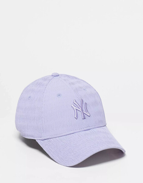 New Era New York Yankees textured 9forty cap in lilac