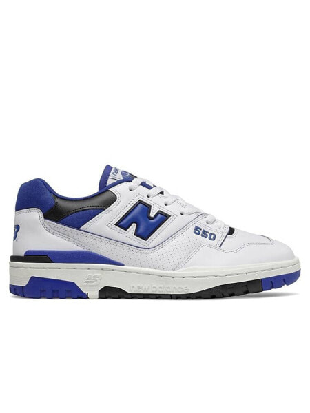 New Balance 550 trainers in white and blue