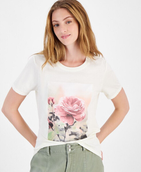 Juniors' Rose Photo Print Graphic T-Shirt