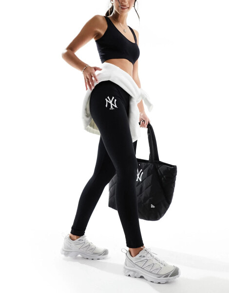 New Era logo leggings in black