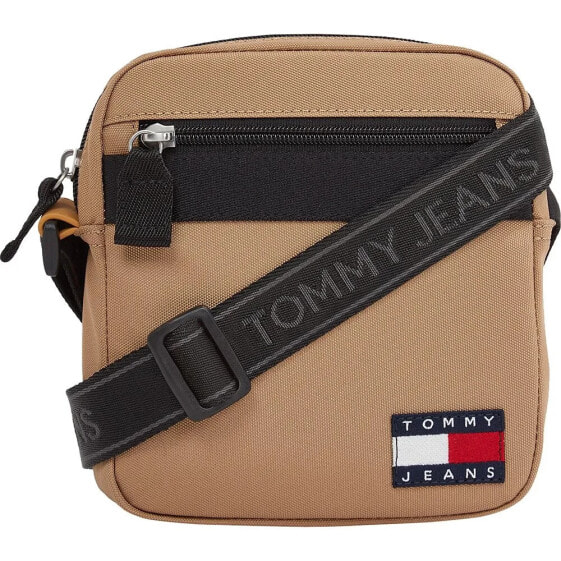 TOMMY JEANS Essential Daily crossbody