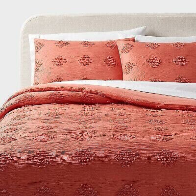 Twin/Twin Extra Long Tufted Diamond Crinkle Comforter and Sham Set Melon Pink -