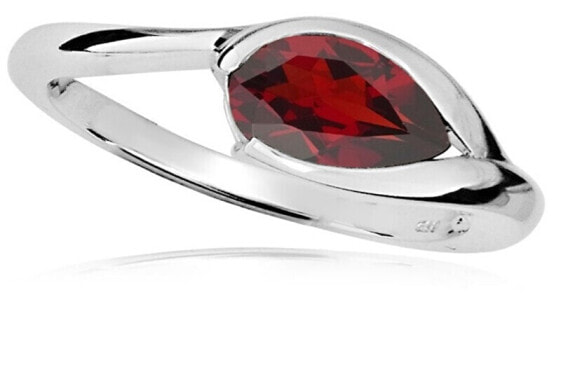 Elegant silver ring with red garnet RG000