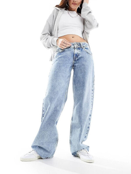 Levi's Superlow waist loose fit jeans in light blue wash