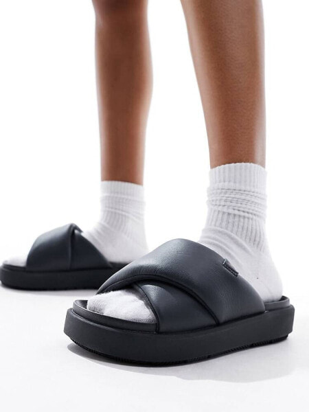 Jordan Sophia sliders in black