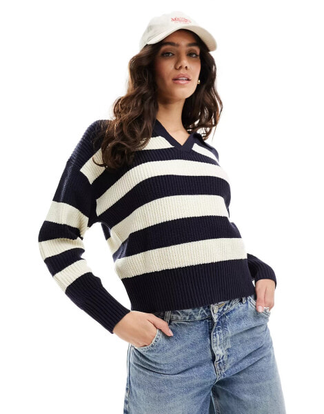 Levi's Eve sweater in black stripe with v neck collar