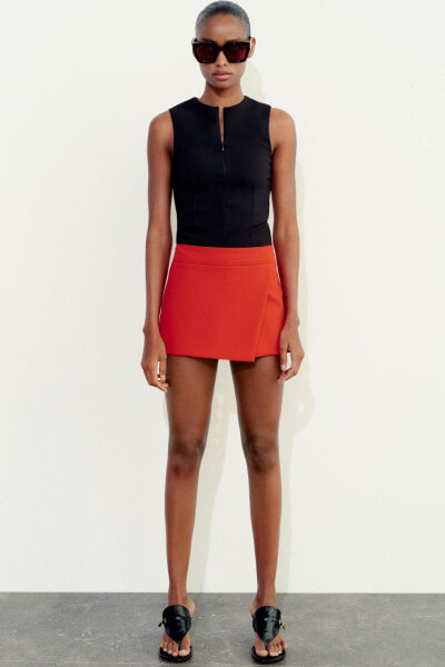 Skort with contrasting waistband