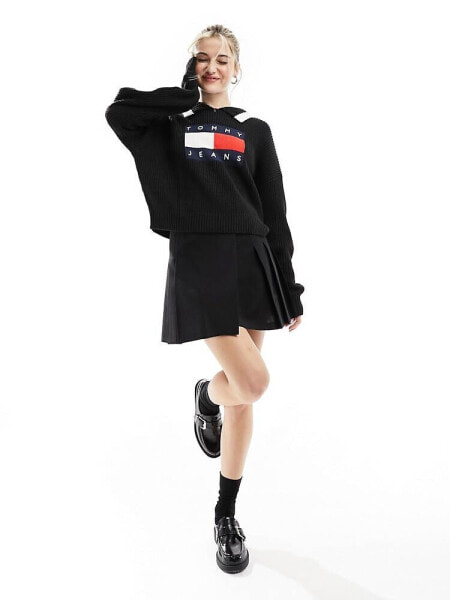 Tommy Jeans flag collar sweater in black
