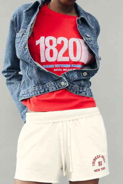 CROPPED T-SHIRT WITH SLOGAN