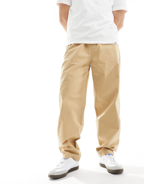 Tommy Jeans Aiden tapered casual pants in sand