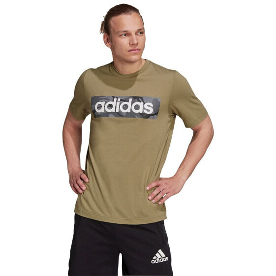 Мужская спортивная футболка зеленая с надписью ADIDAS Camo GT2 Shirt