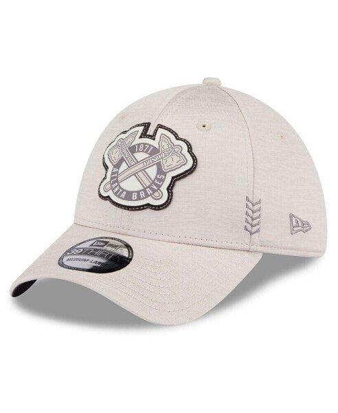 Men's Cream Atlanta Braves 2024 Clubhouse 39THIRTY Flex Fit Hat