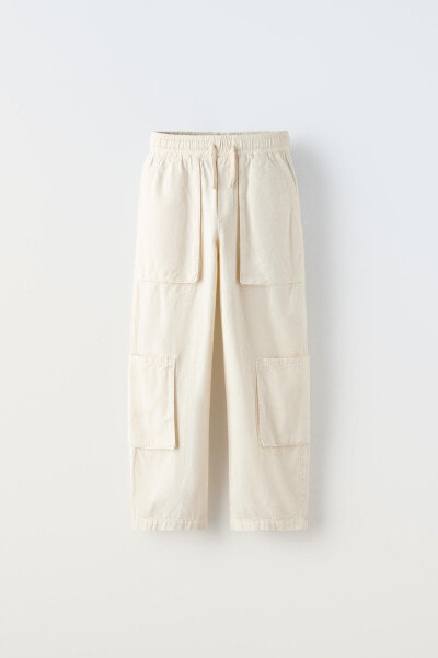 Multi-pocket trousers