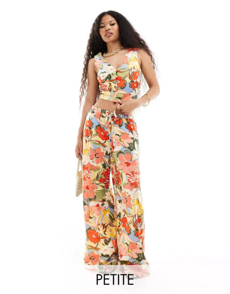 Nobody's Child Petite Reese wide leg trouser co-ord in floral print