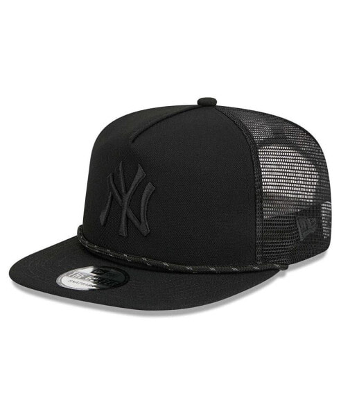 Men's New York Yankees Black on Black Meshback Golfer Snapback Hat