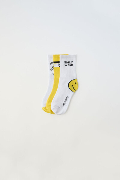 Pack of three pairs of smileyworld ® socks