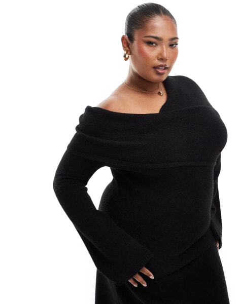 ASOS DESIGN Curve – Strickoberteil in Schwarz mit asymmetrischem Carmen-Ausschnitt