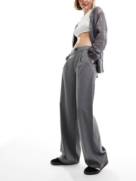 Stradivarius tailored wide leg dad trouser in grey 