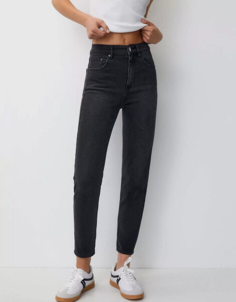 Pull&Bear comfort mom jean in black