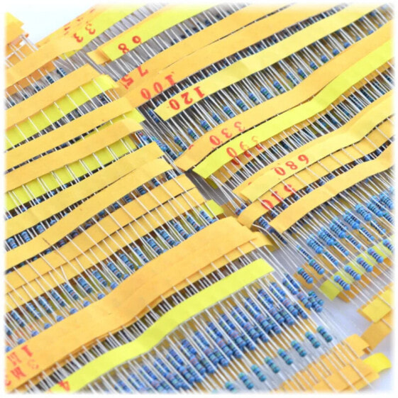 Set of CF resistors THT 1/4W 1% - 820pcs