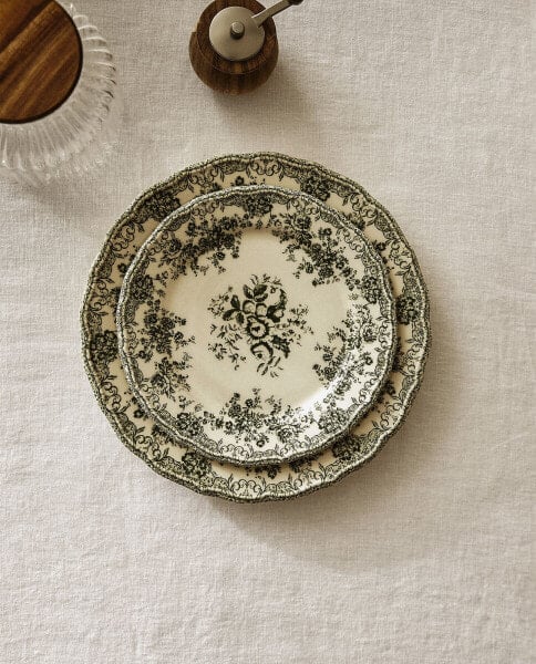 Floral earthenware dessert plate