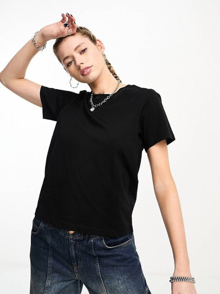 Weekday Essence standard t-shirt in black 