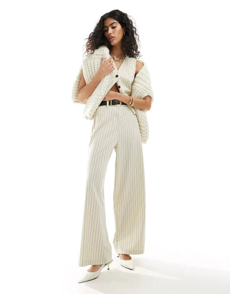 ASOS DESIGN tailored trousers with belt in cream stripe