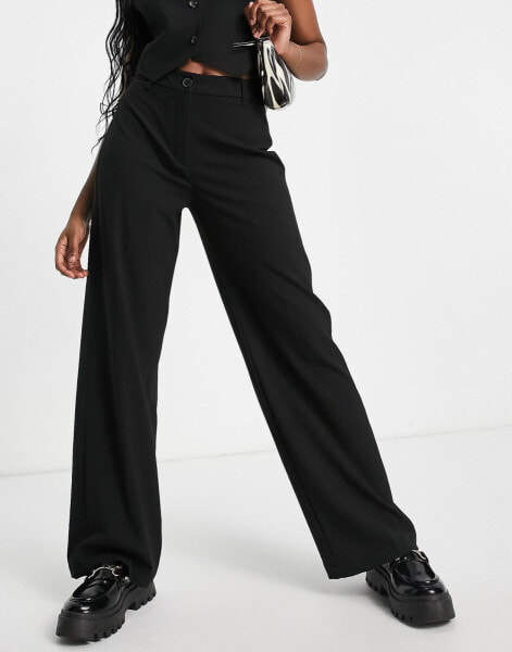 Bershka wide leg dad trousers in black