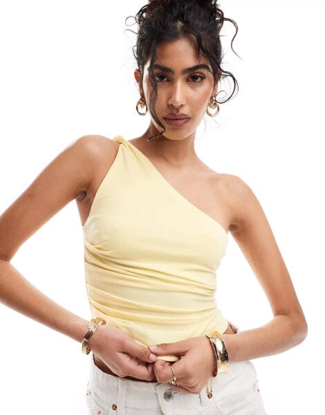 Pull&Bear asymmetric hem one shoulder top in soft yellow