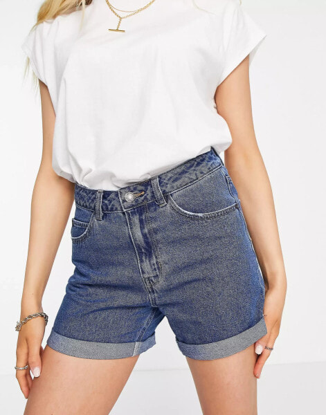 Vero Moda denim mom shorts in mid blue