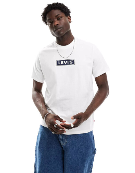 Levi's padded boxtab logo relaxed fit t-shirt in white