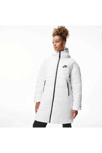 Длинное женское белое пальто Nike Therma-FIT Repel